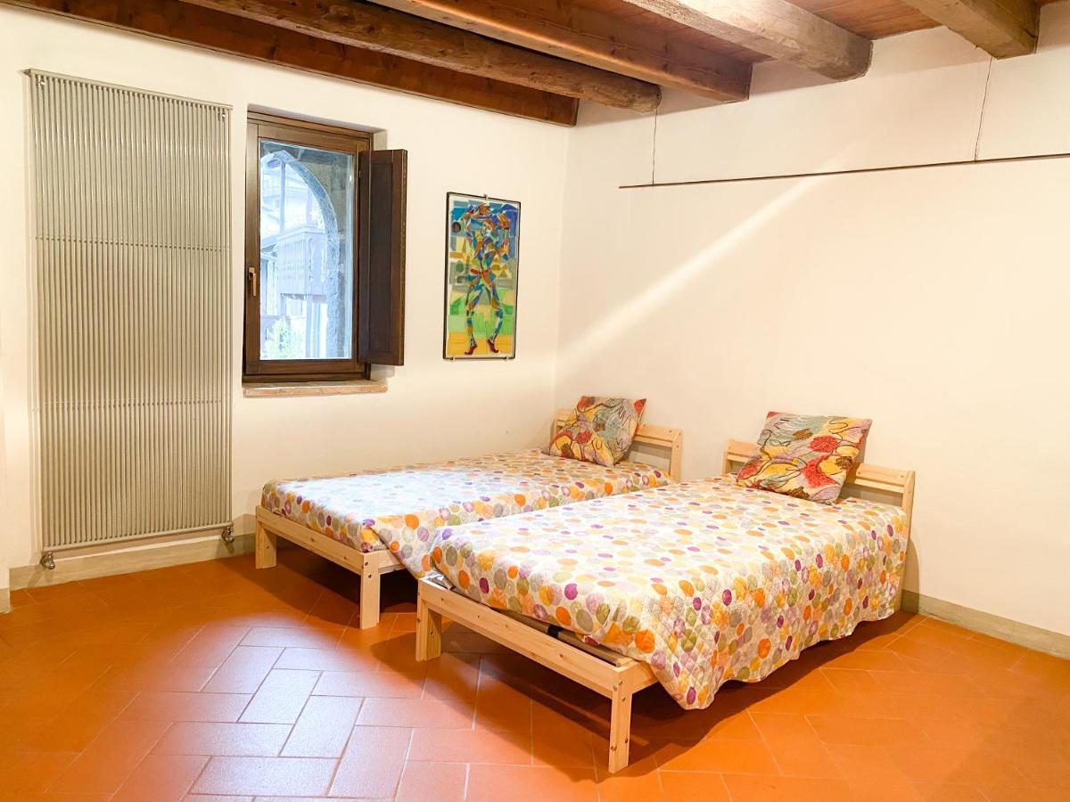 Casa Vacanze Di Arlecchino San Giovanni Bianco Luaran gambar